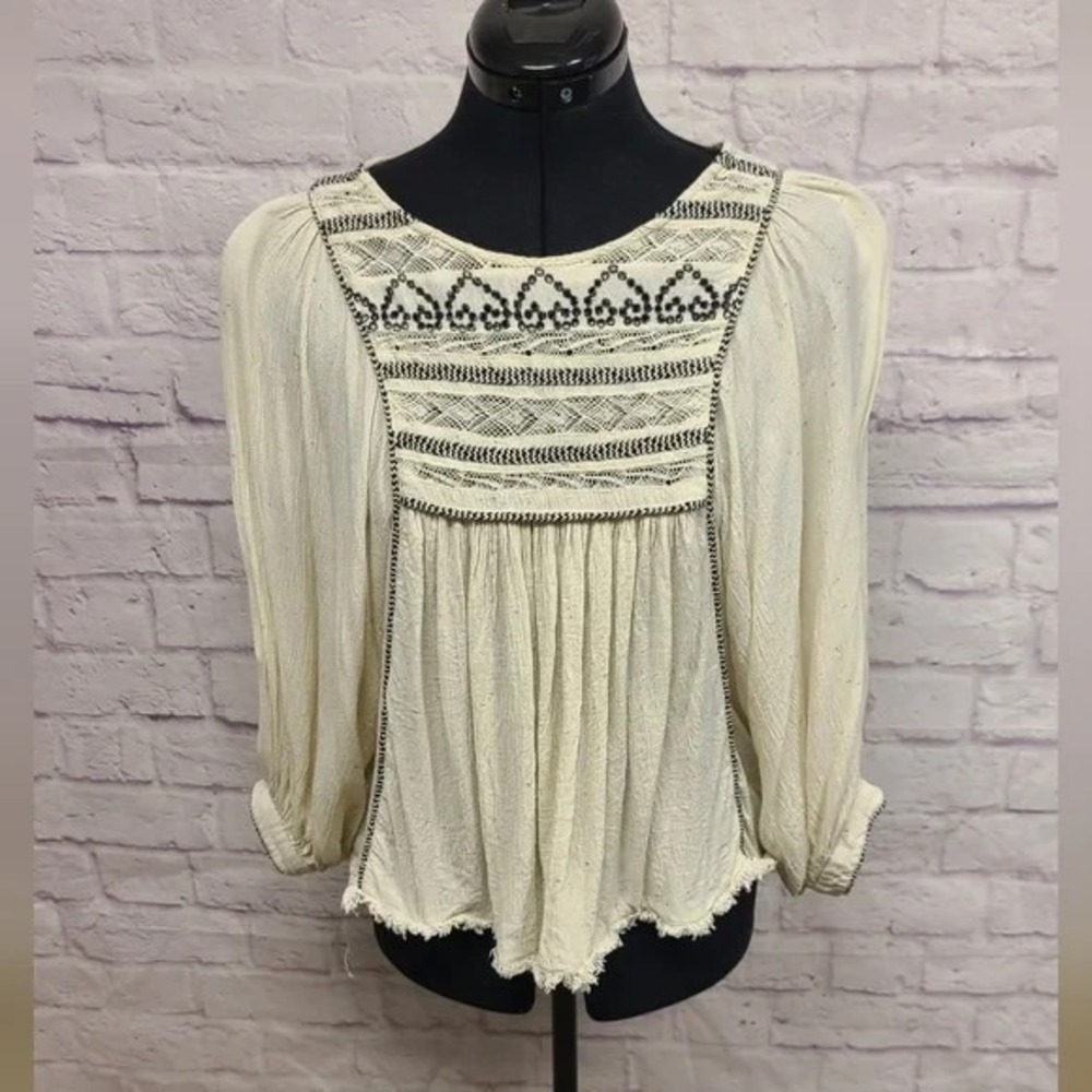 Free People Boho Cream Blouse with Puff Sleeves and Bib Collar Size‎ Small